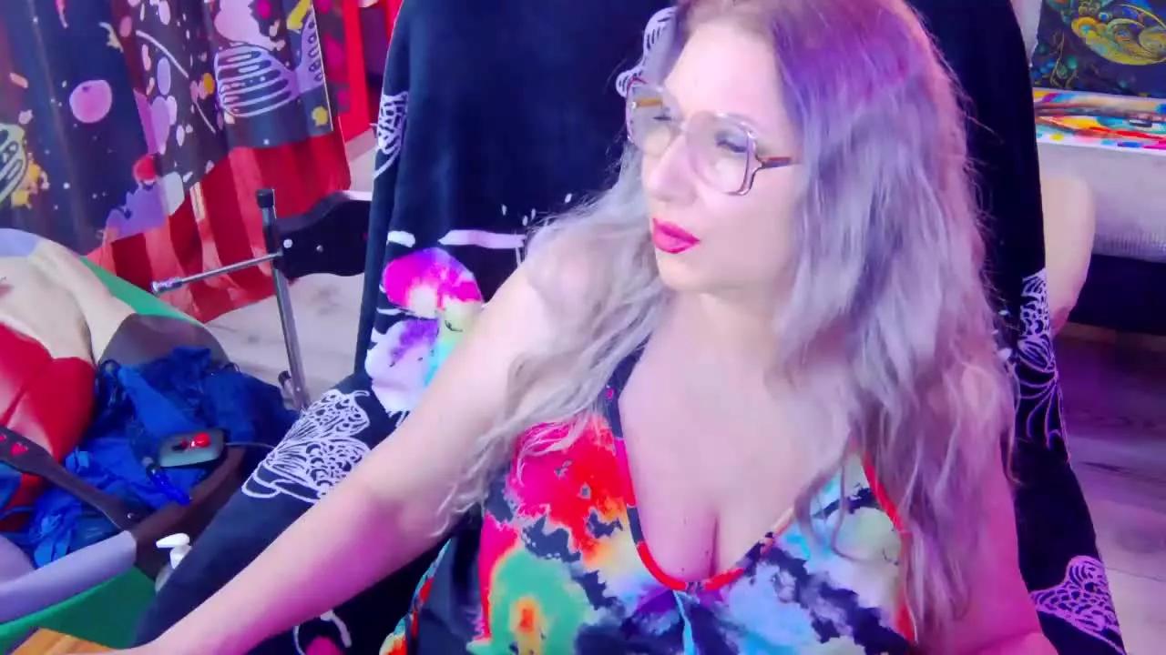 lisahotbabe on Streamray 