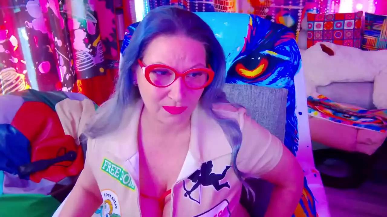 lisahotbabe on Streamray 