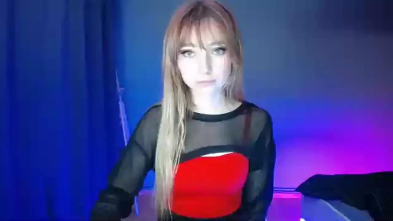 LuciaGorgeous on Streamray 