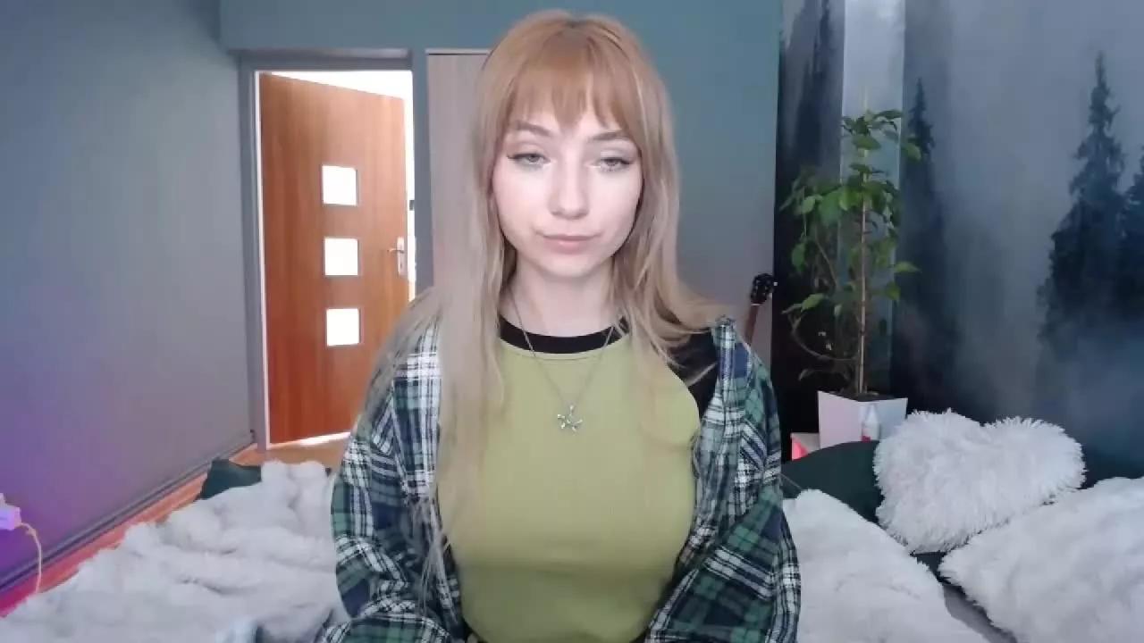 LuciaGorgeous on Streamray 