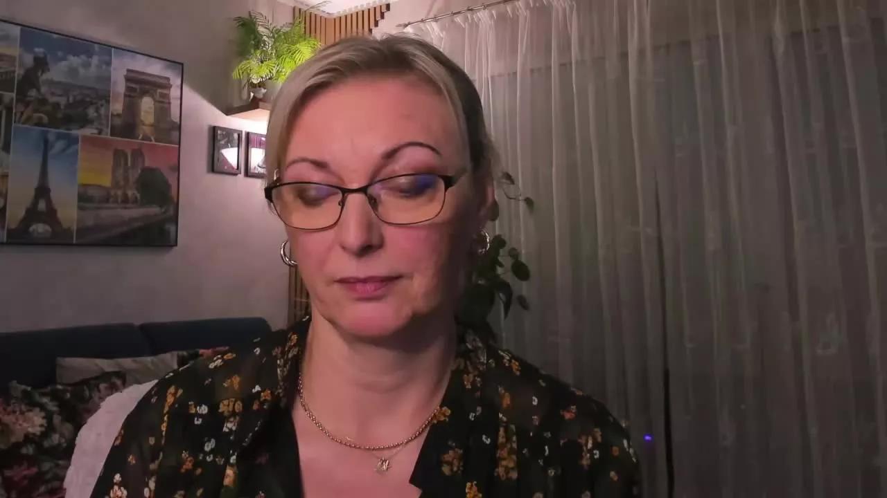 LUXvanessa on Streamray 