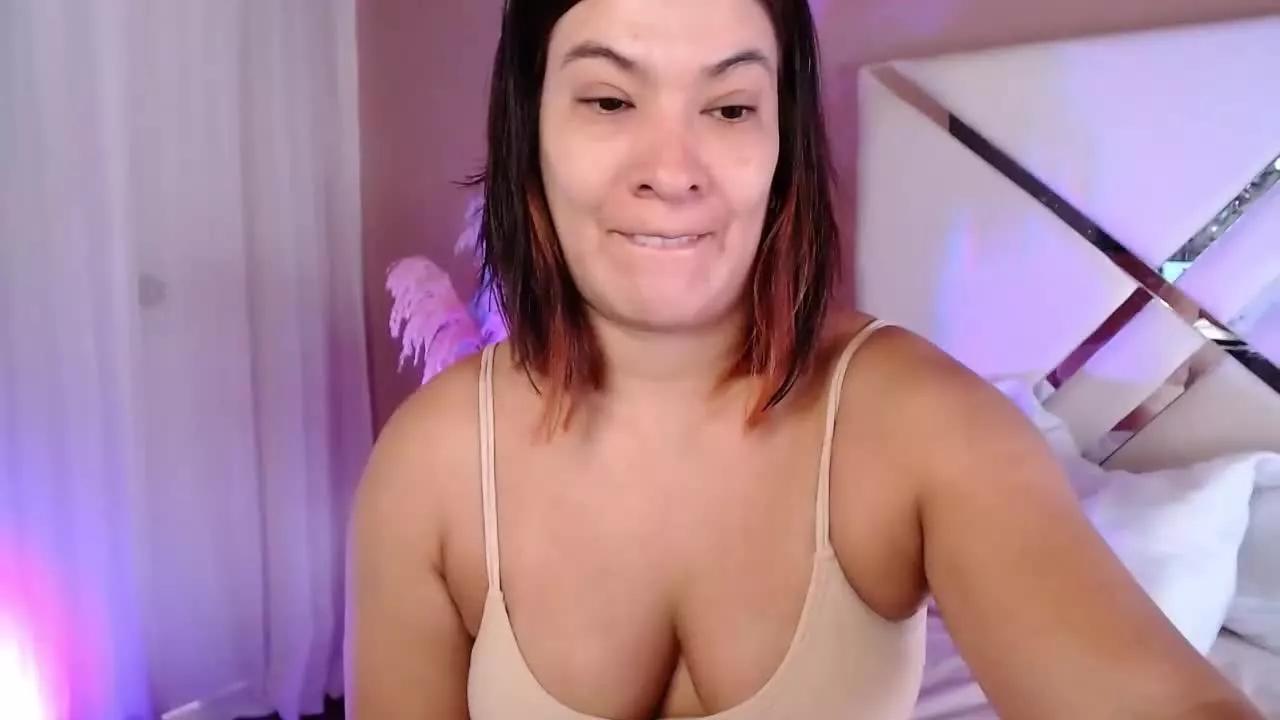 MeganLambert on Streamray 