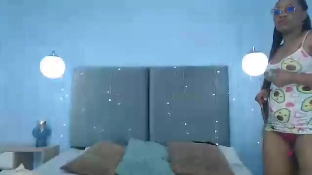 NatashaSilver on Streamray