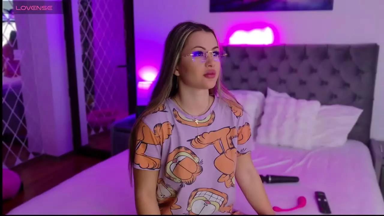 RaissaSweet on Streamray 