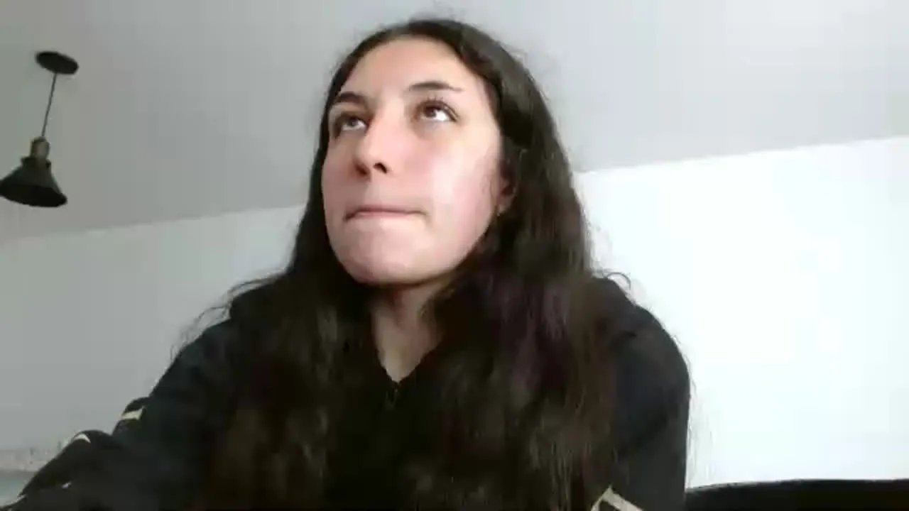 Offline Ratienterciopelo on Streamray