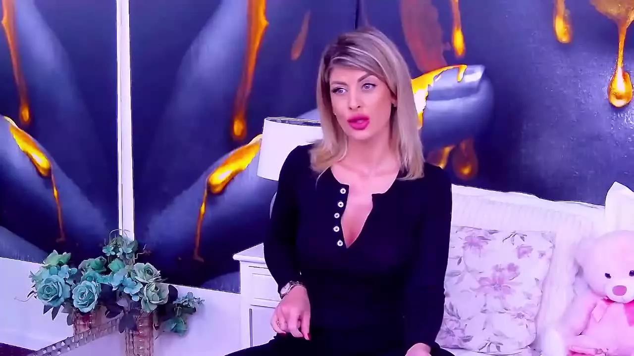 SalmaRoze on Streamray 