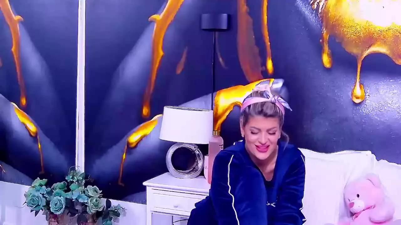 SalmaRoze on Streamray 