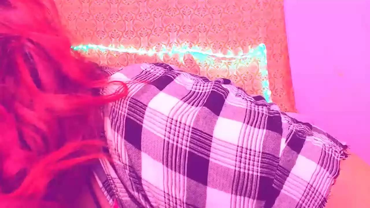 secretbellaa on Streamray 