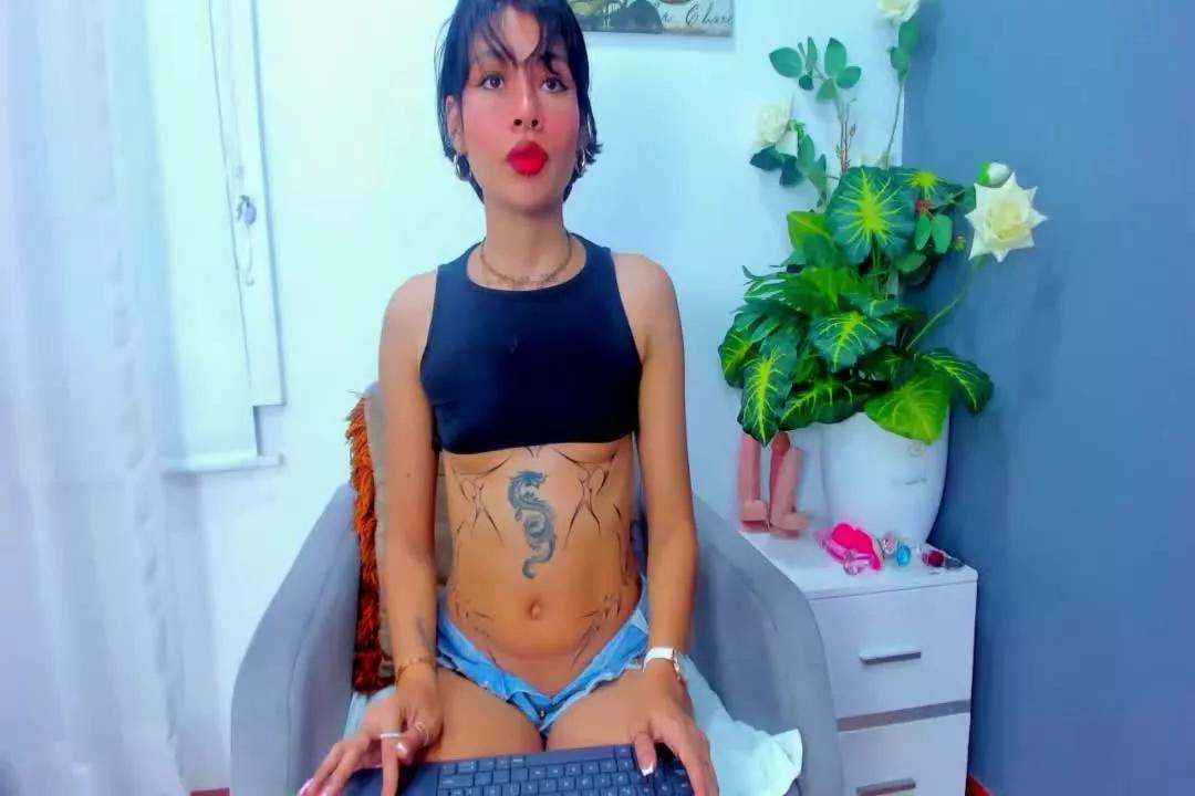 SiennaLust on Streamray 