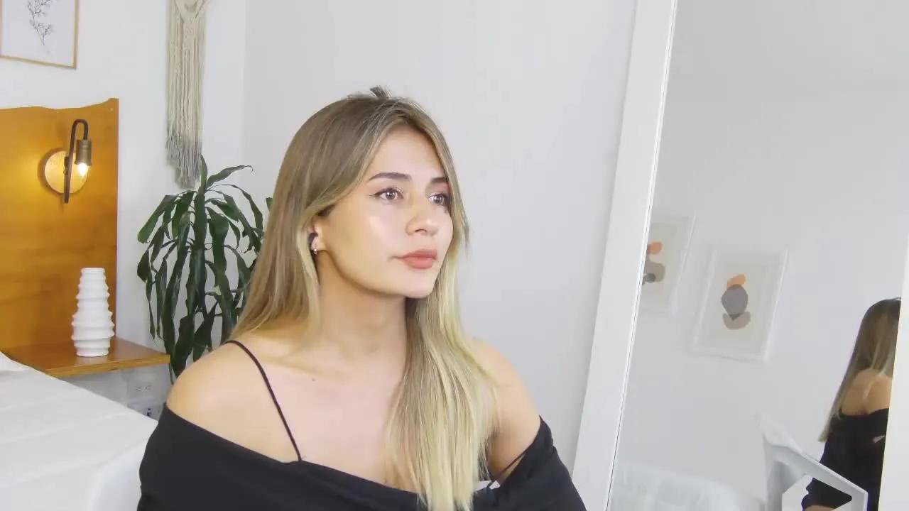 SophieRosee on Streamray