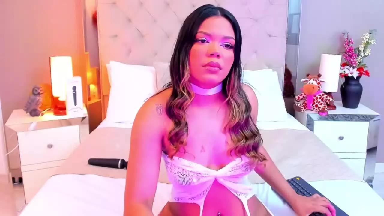 SusieHerrera on Streamray 
