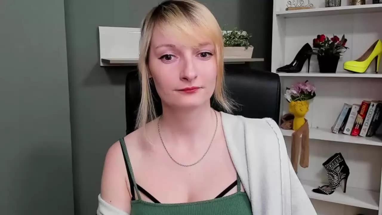 TeaseBlair on Streamray 