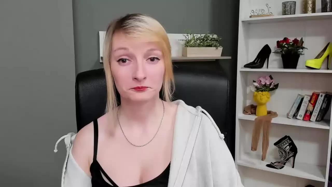 TeaseBlair on Streamray 