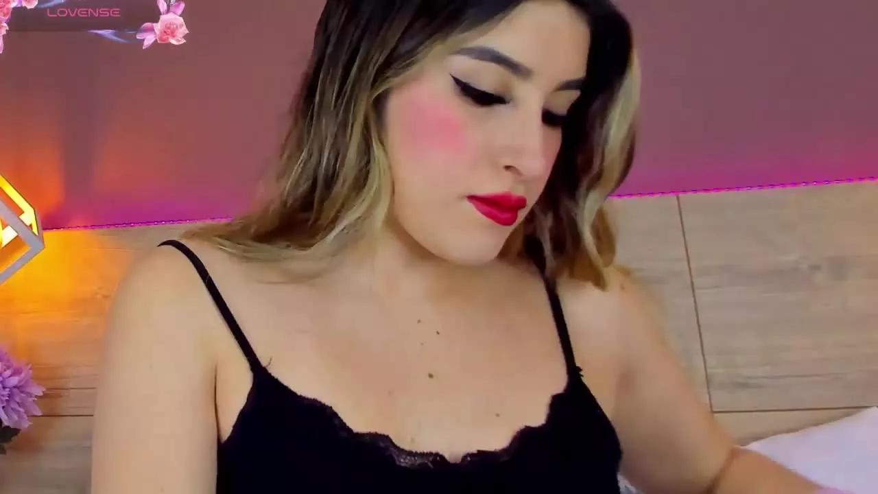 ValeriaGuzman on Streamray 