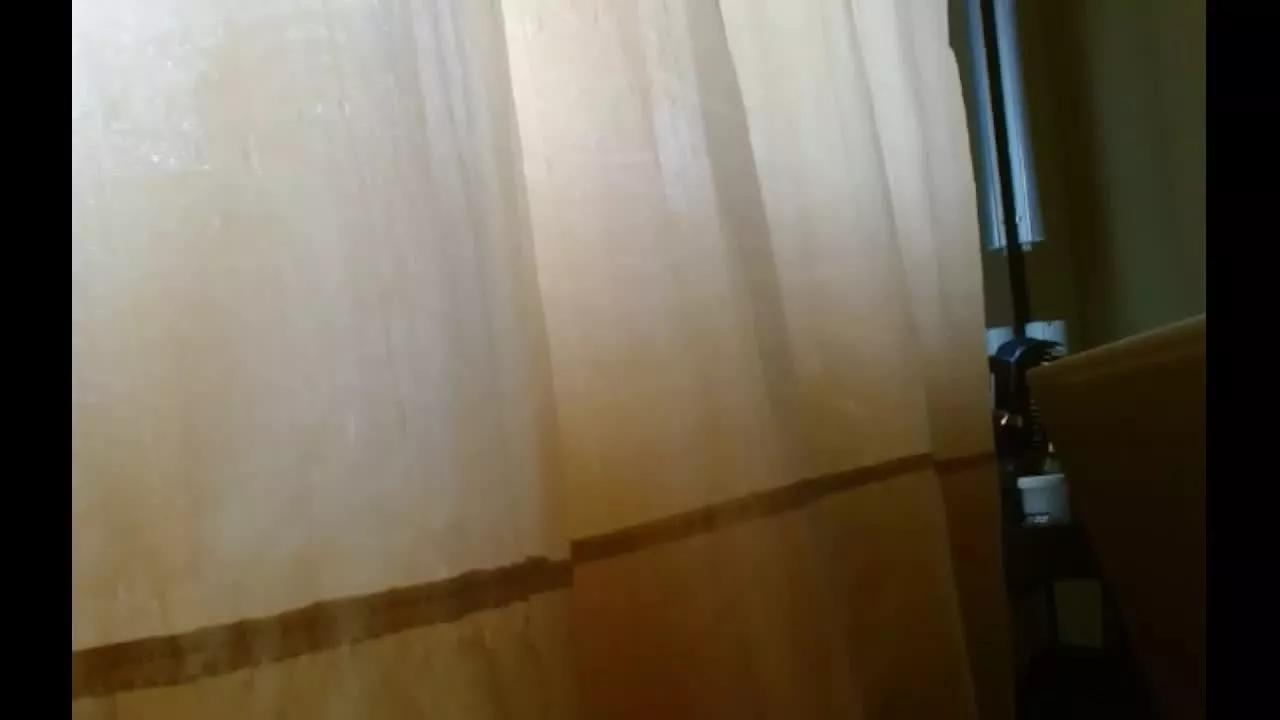 ValeryOrtiz on Streamray 