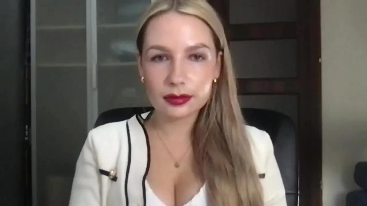 VanessaShine on Streamray