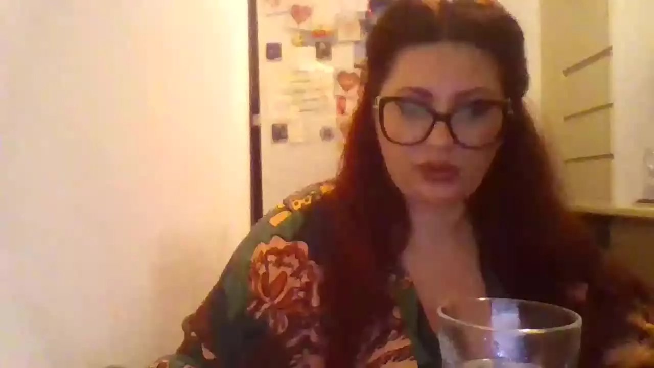 Offline VelvetPurple on Streamray