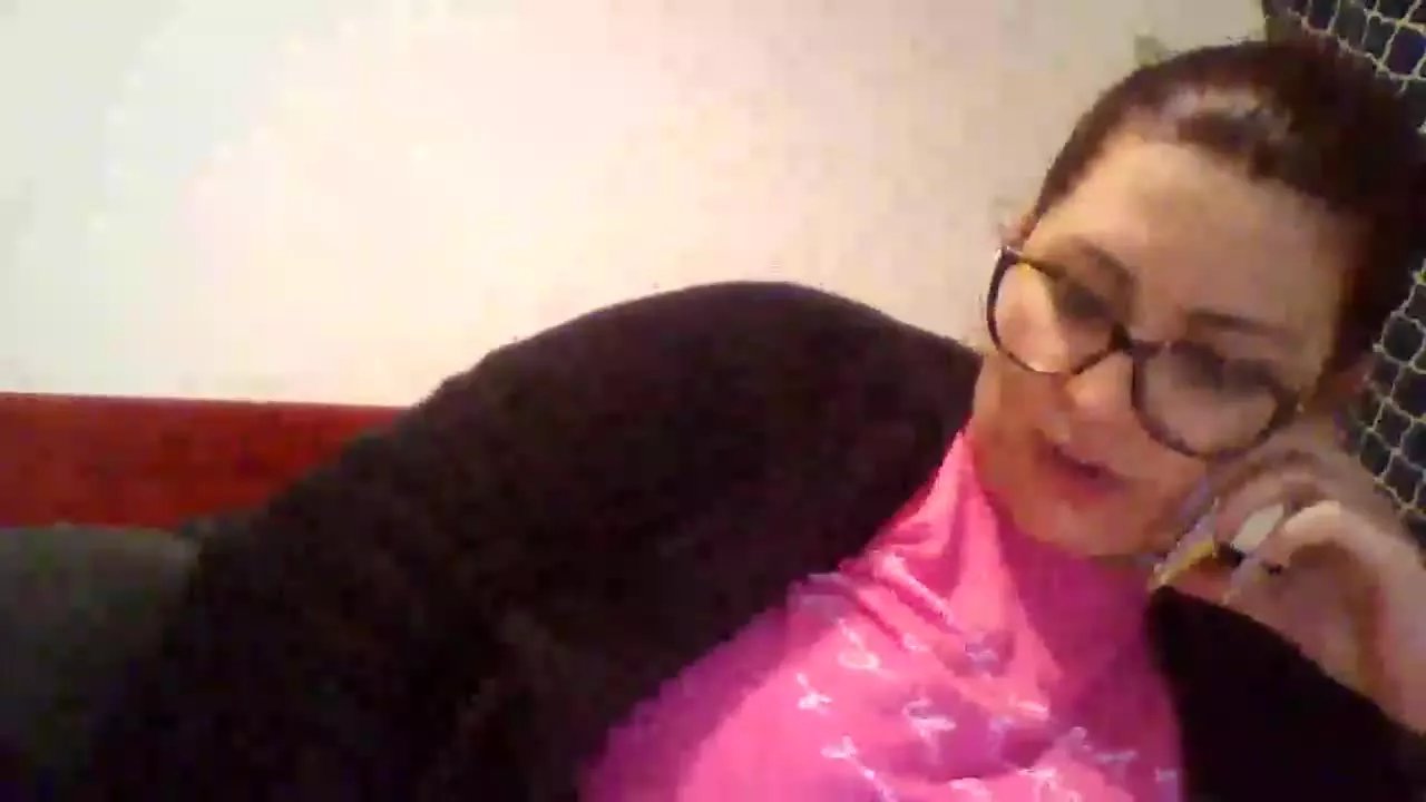 Offline VelvetPurple on Streamray