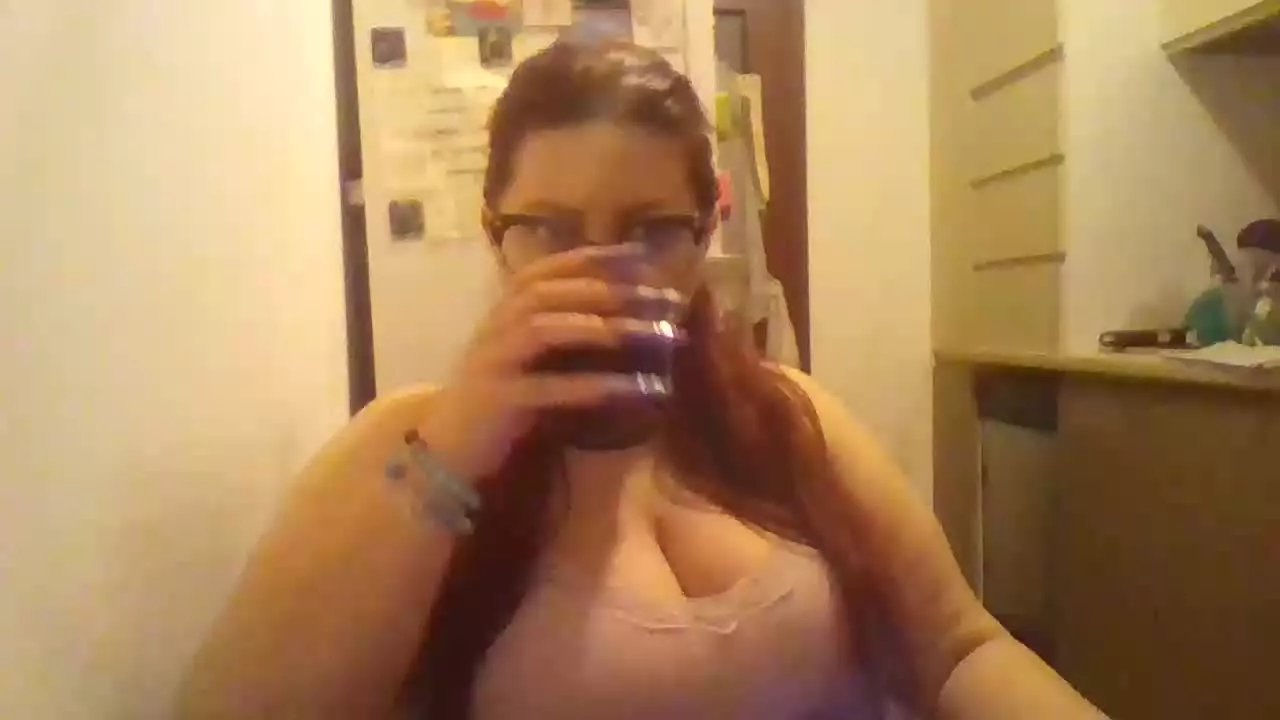 Offline VelvetPurple on Streamray