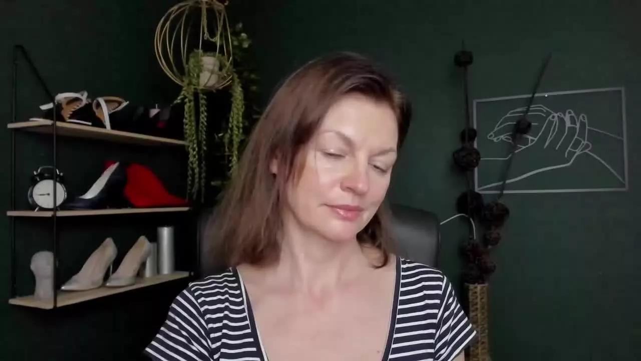 VivianTasty on Streamray 