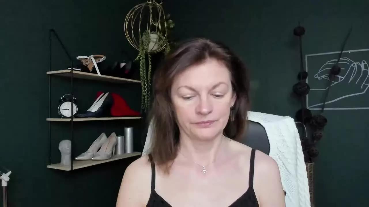 VivianTasty on Streamray 