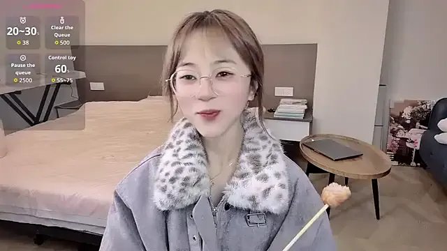 -ruoruo- on StripChat