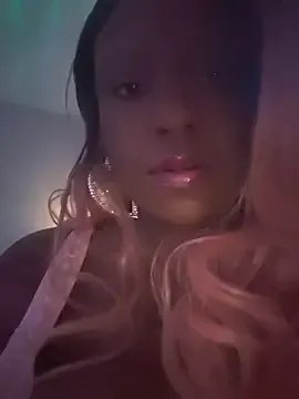 6lue6a6y69 on StripChat