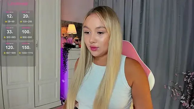 _Loneve__ on StripChat