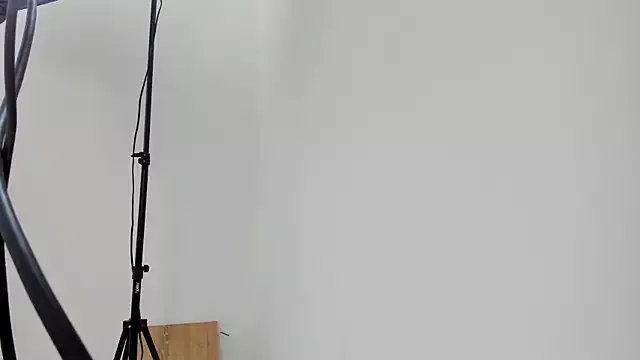 alana_111 on StripChat 