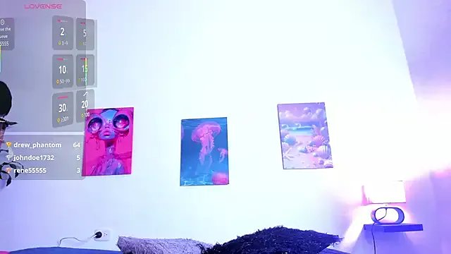 alana_111 on StripChat 