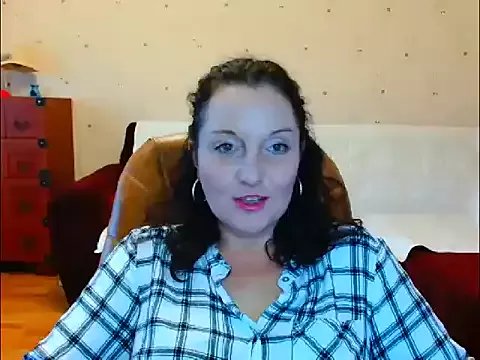 Alice3694 on StripChat