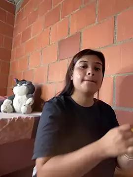 AliceeOwenss on StripChat 