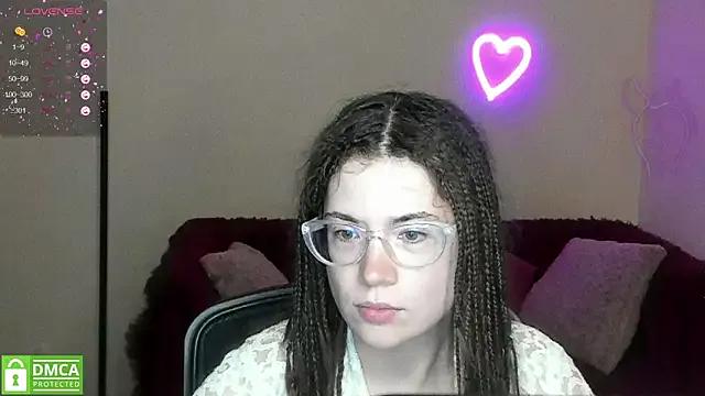 Alicia_redfollow on StripChat 