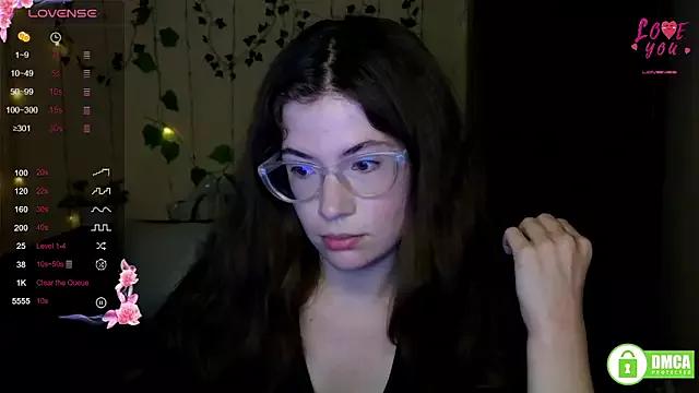 Alicia_redfollow on StripChat 