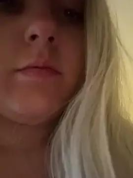 AlliceRosse on StripChat 