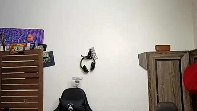 alphacloudGod from StripChat