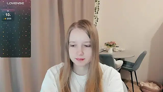 Alyaley — Flash tits