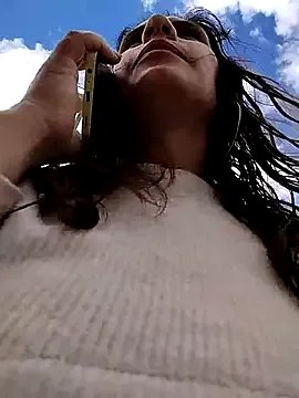 Freechat Alysson-- on StripChat