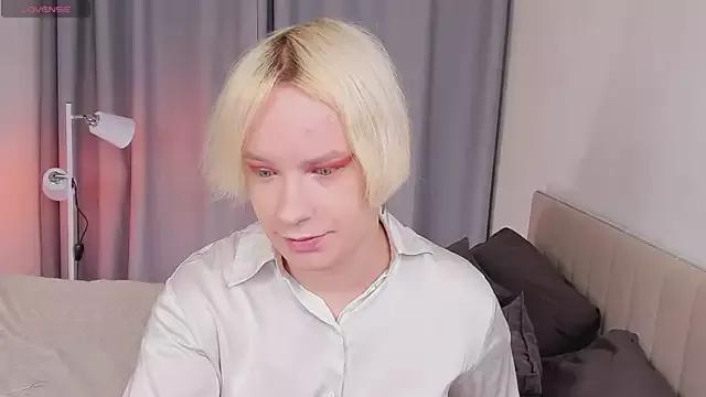 Amanda_Brow on StripChat 