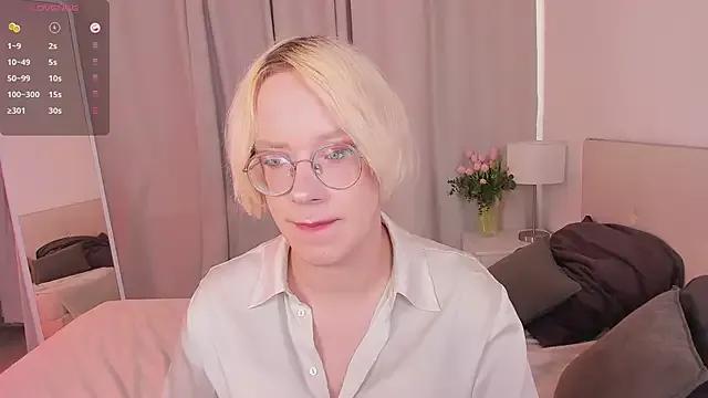 Amanda_Brow on StripChat 