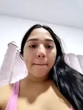 Amandanauty on StripChat