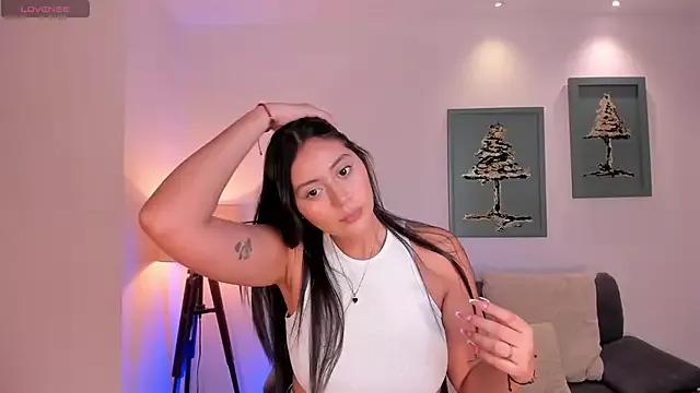 AmbarJames_ on StripChat 
