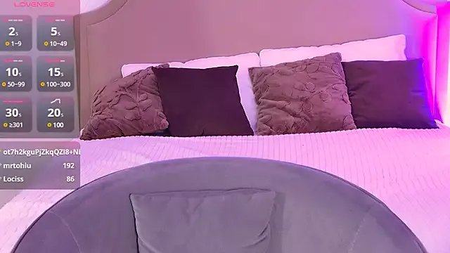 Amber_Rogers on StripChat