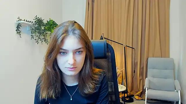 Discover naked slut AnaHarral AnaHarral from StripChat