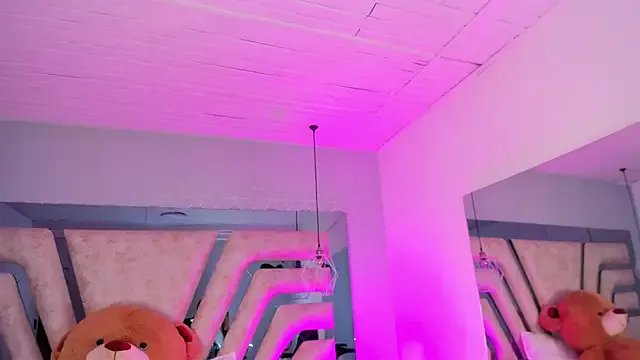 AngelineHeet — MAKE MY ASS BOUNCE ON YOUR DICK 