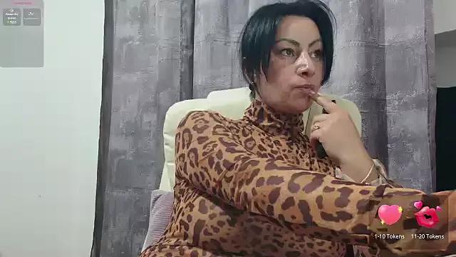 Freechat annawow69 on StripChat