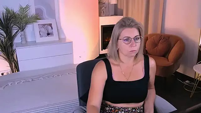 Annie_Light on StripChat 