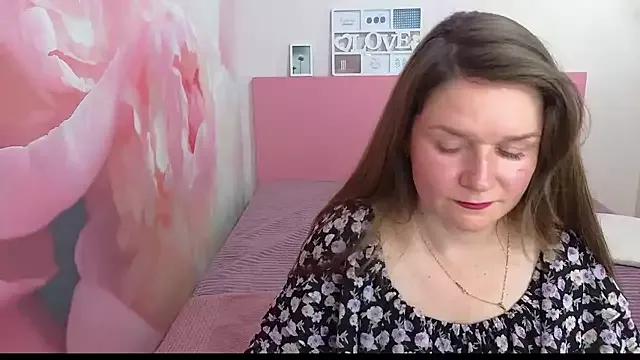 AriaGray on StripChat 