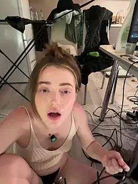 Freechat AshleyD_ on StripChat