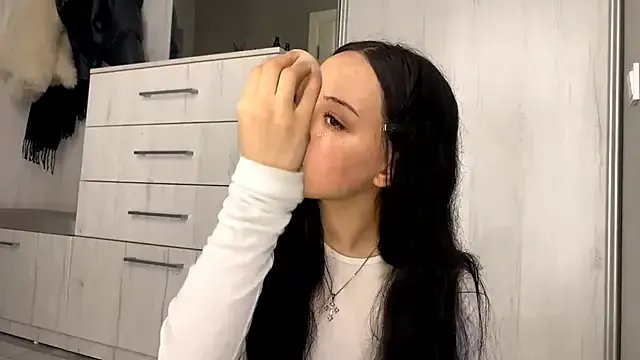 BabyEmi on StripChat 